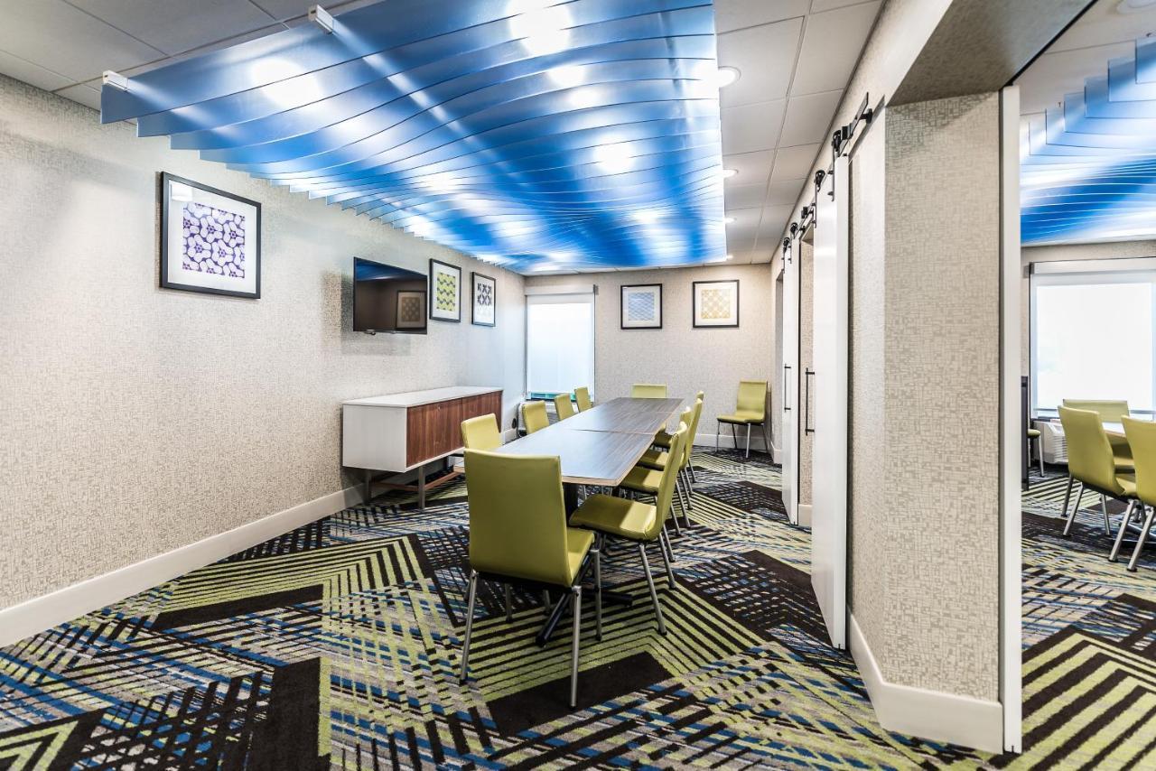 Holiday Inn Express Flint-Campus Area By Ihg Exteriör bild