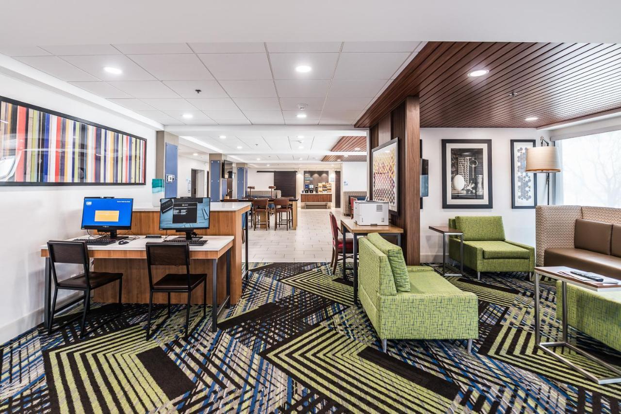 Holiday Inn Express Flint-Campus Area By Ihg Exteriör bild