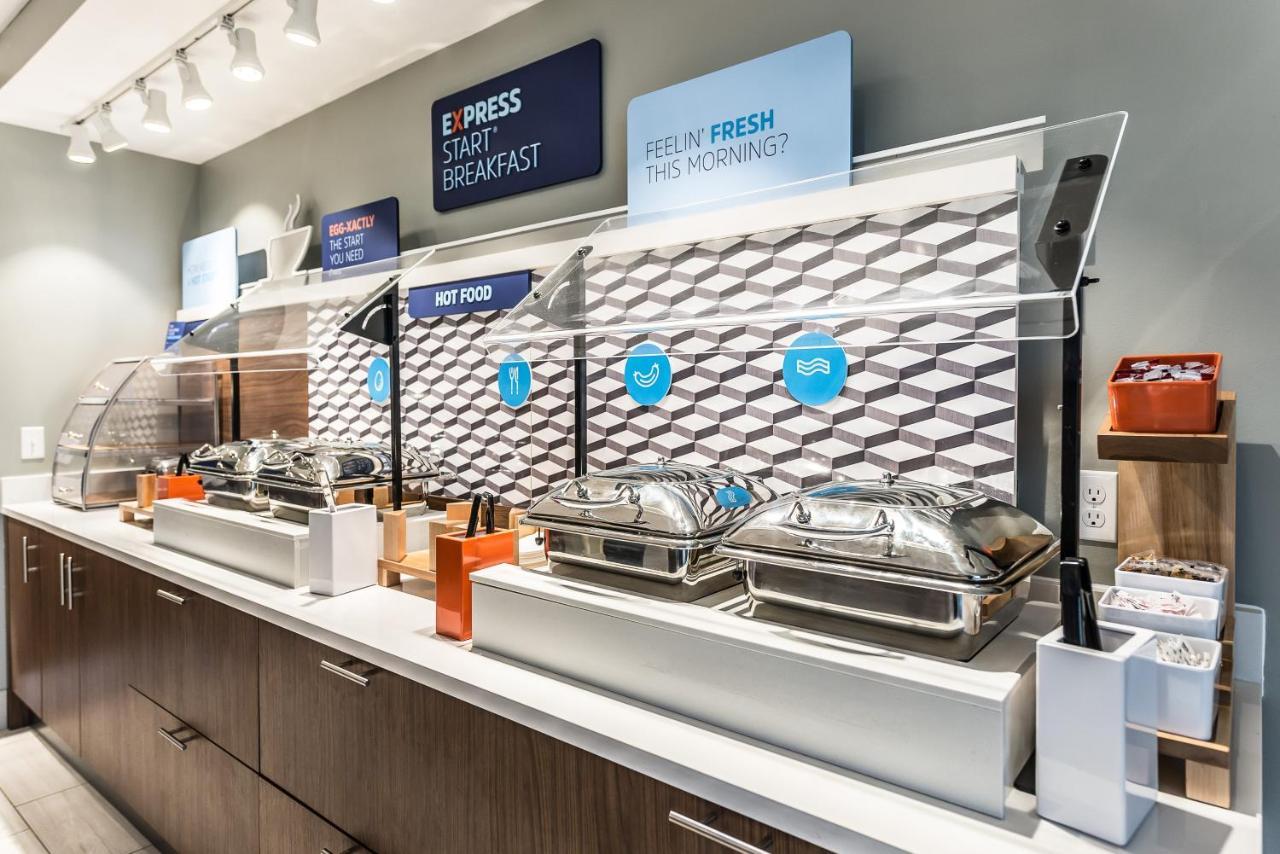 Holiday Inn Express Flint-Campus Area By Ihg Exteriör bild