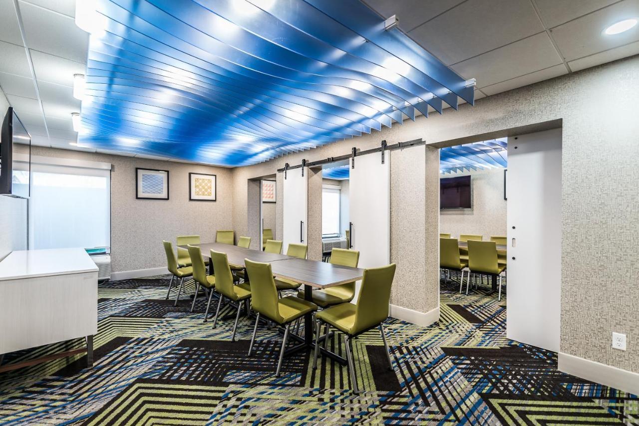 Holiday Inn Express Flint-Campus Area By Ihg Exteriör bild
